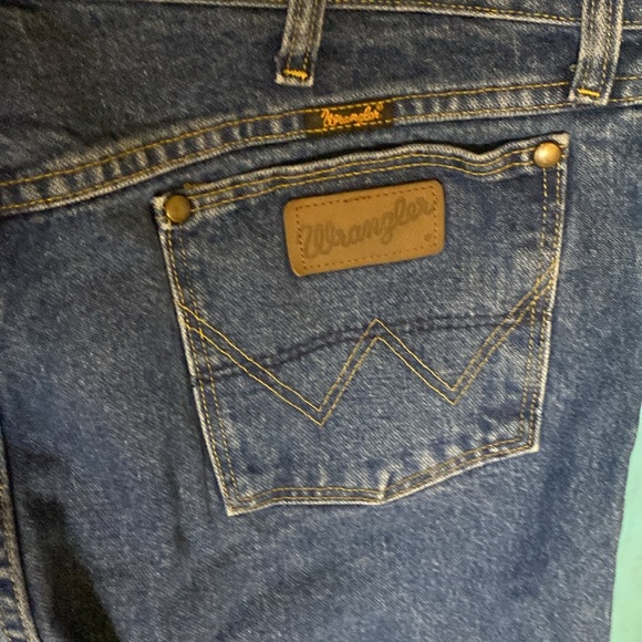 Wrangler George Straight Cowboy Cut original fit jeans 37x30 (tag 38x30) - Picture 4 of 5